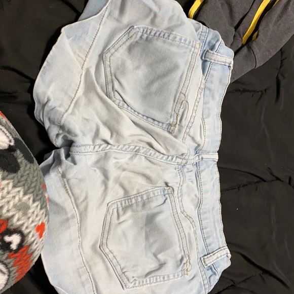 Shorts - Picture 2 of 2